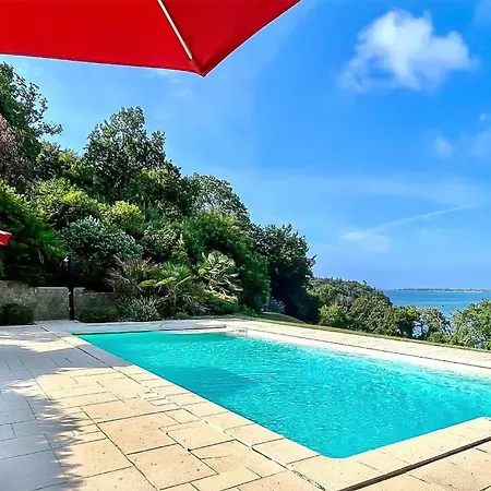 Beautiful In With Wifi Apartment Concarneau